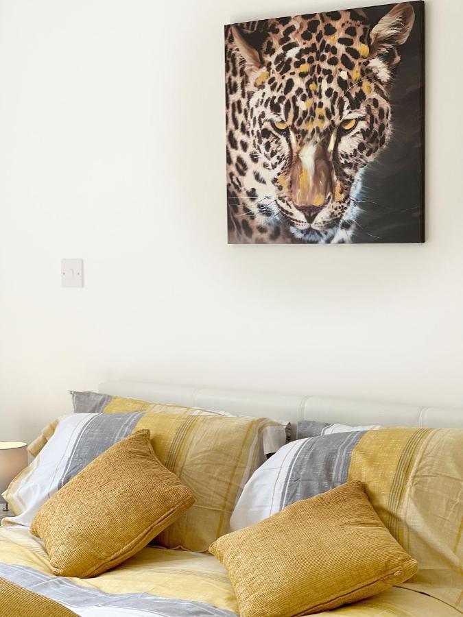 Lovely 1 Bedroom Apartment In South East 런던 외부 사진