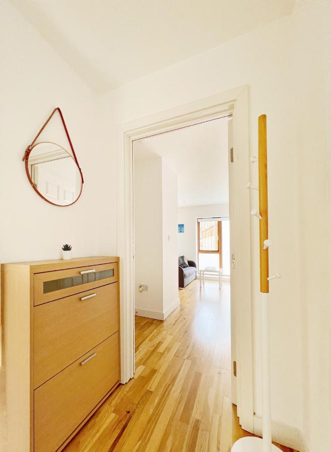 Lovely 1 Bedroom Apartment In South East 런던 외부 사진