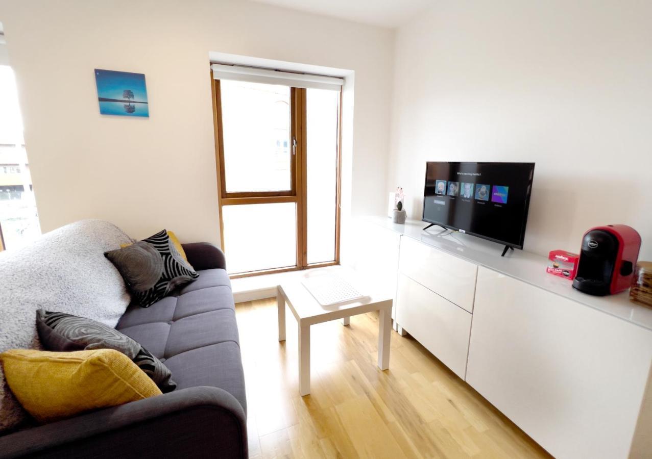 Lovely 1 Bedroom Apartment In South East 런던 외부 사진
