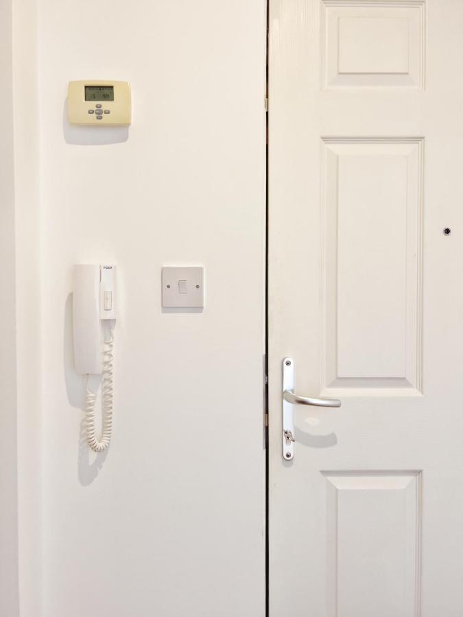 Lovely 1 Bedroom Apartment In South East 런던 외부 사진