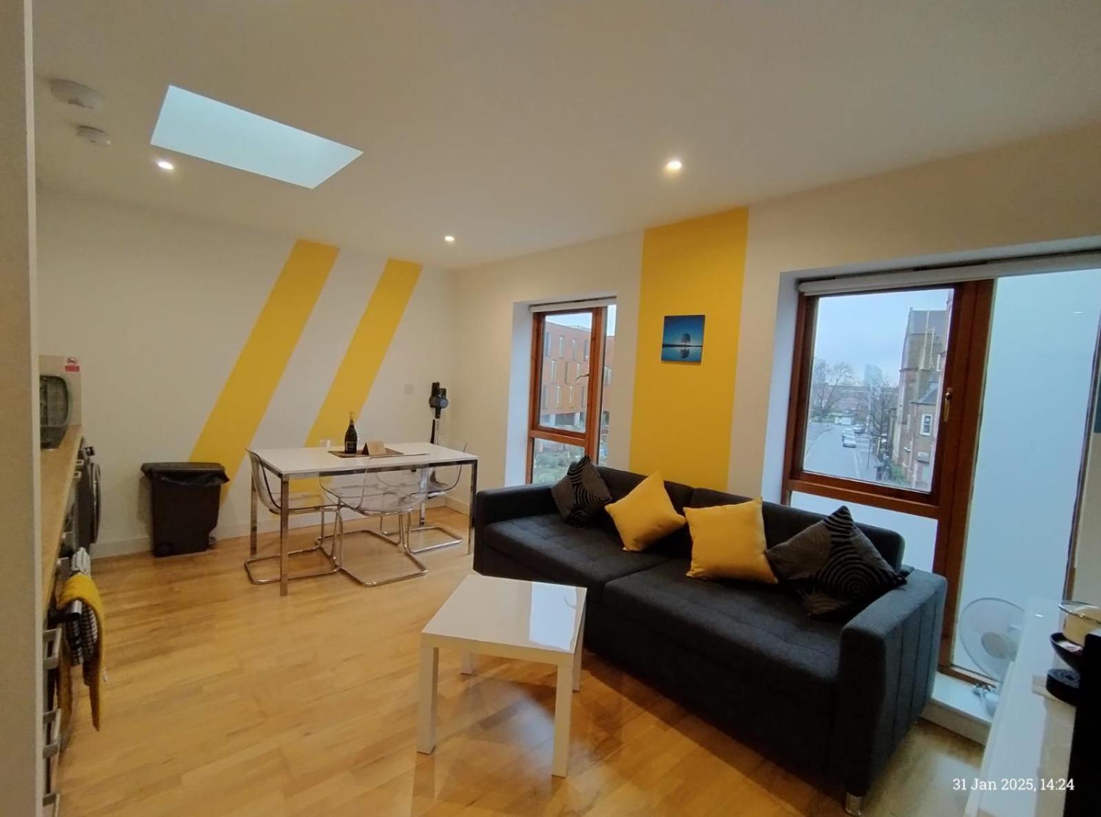 Lovely 1 Bedroom Apartment In South East 런던 외부 사진